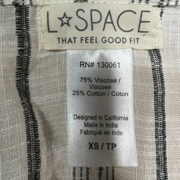 L*SPACE  Daydream Tunic Color: Summer Nights XS - Picture 2 of 3